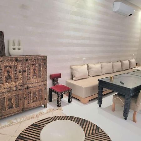 Riad Isahiac Avec Piscine En Exclusivite 마라케시 외부 사진